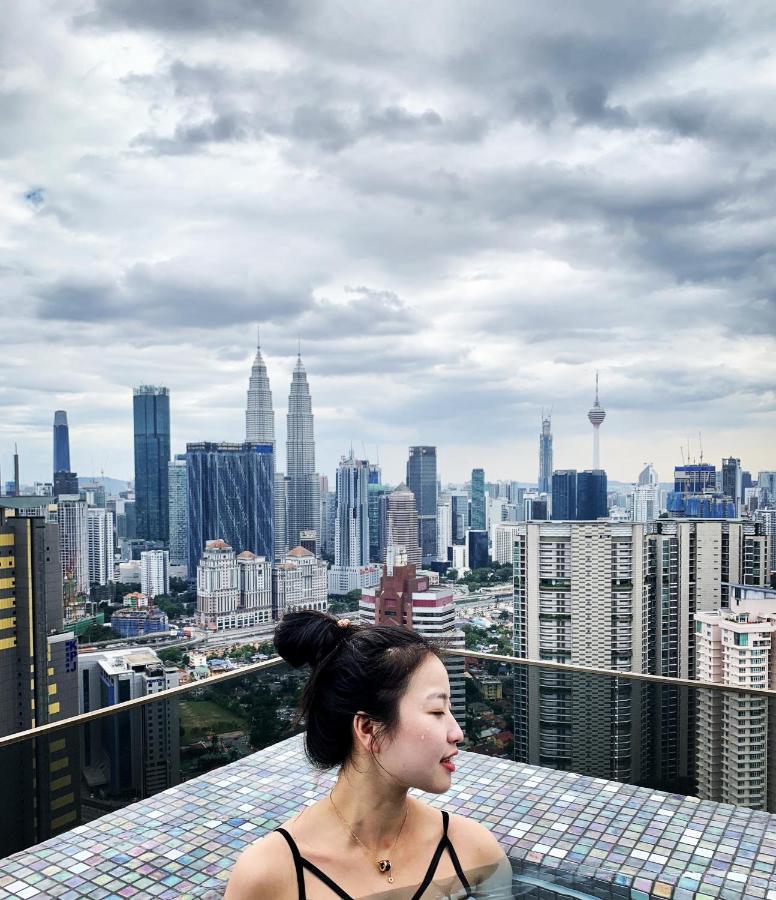 Expressionz Professional Suites By Aurora Summer Suites กัวลาลัมเปอร์ ภายนอก รูปภาพ