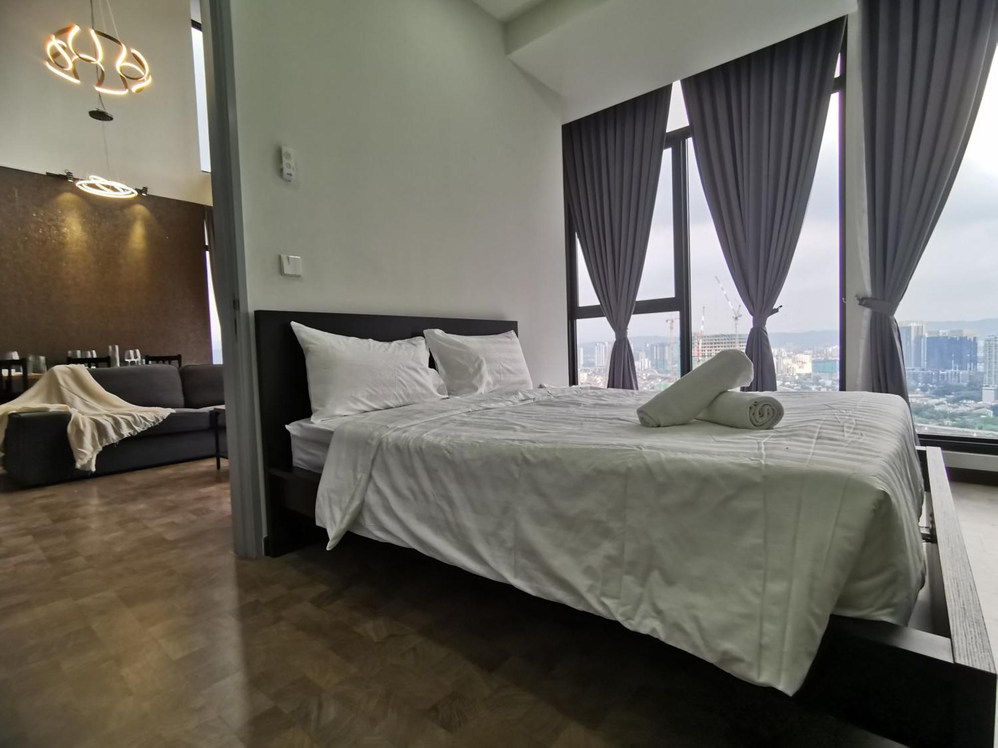 Expressionz Professional Suites By Aurora Summer Suites กัวลาลัมเปอร์ ภายนอก รูปภาพ